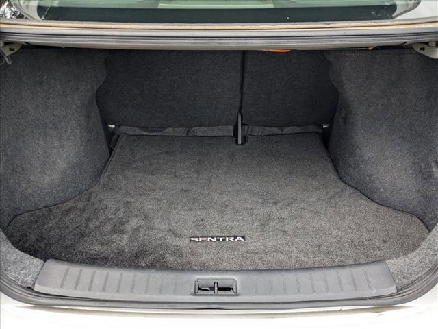 Photo of 2015 Brilliant Silver Nissan Sentra