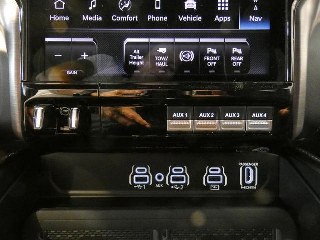 Photo of 2025 Ceramic Gray RAM 2500