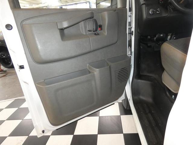 Photo of 2023 White Chevrolet Express 2500