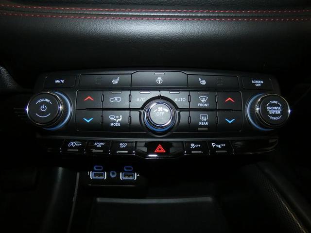 Photo of 2024 Black Dodge Durango