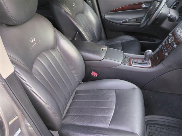 Photo of 2010 Platinum Graphite Metallic INFINITI EX35