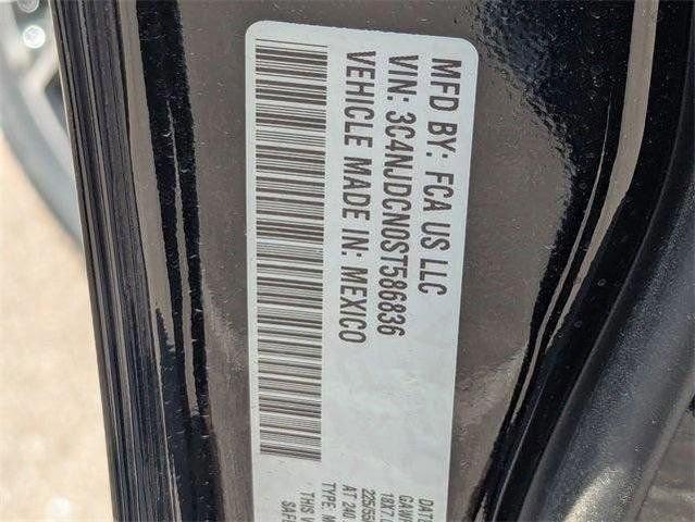 Photo of 2025 Diamond Black Crystal Pearl-Coat Exterior Paint Jeep Compass