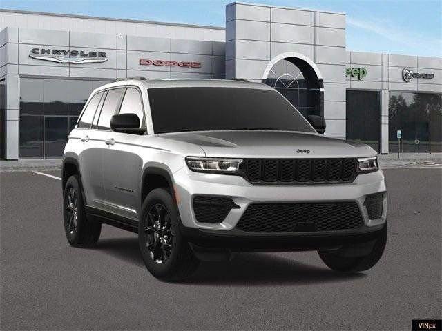 Photo of 2025 Silver Zynith Exterior Paint Jeep Grand Cherokee