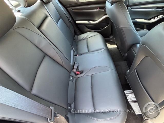 Photo of 2025 Platinum Quartz Metallic Mazda Mazda3