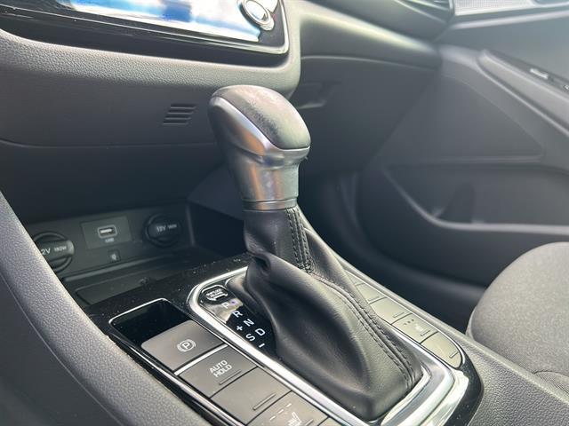 Photo of 2020 Stellar Silver Hyundai IONIQ Hybrid