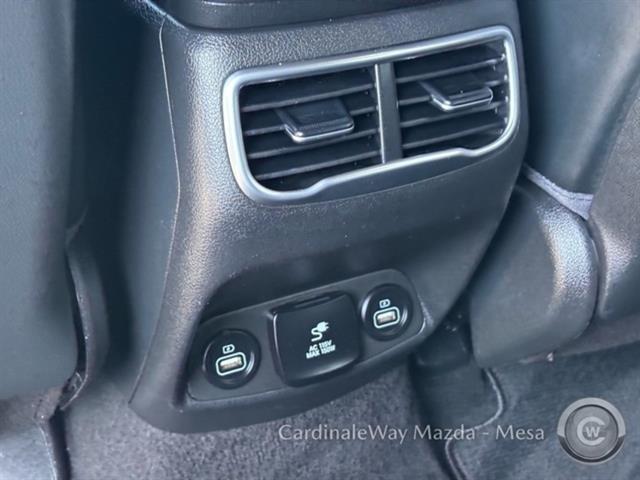 Photo of 2022 Quartz White Hyundai SANTA FE