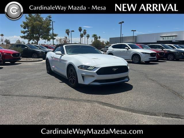Photo of 2022 OXFORD WHITE Ford Mustang