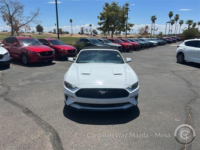 Photo of 2022 OXFORD WHITE Ford Mustang