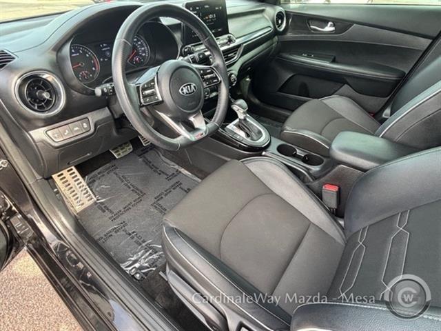 Photo of 2021 Aurora Black Kia Forte