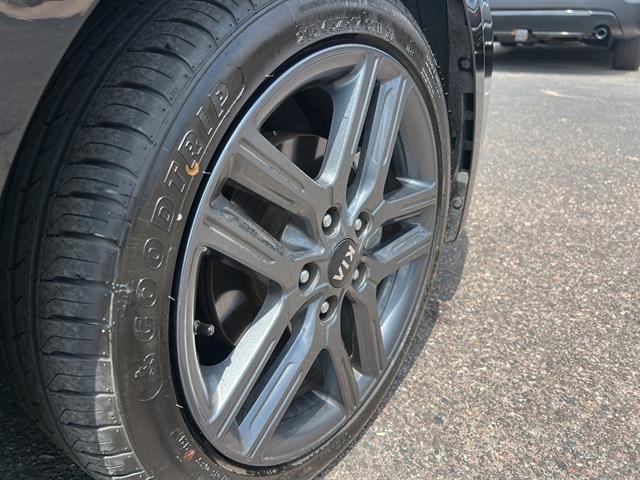 Photo of 2021 Aurora Black Kia Forte