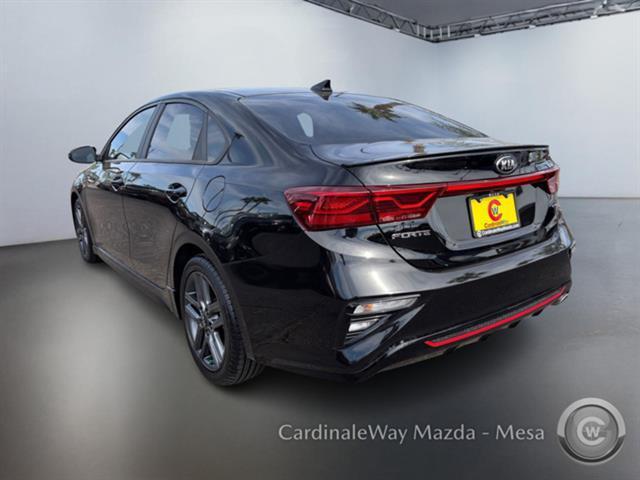 Photo of 2021 Aurora Black Kia Forte