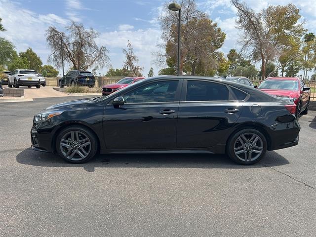 Photo of 2021 Aurora Black Kia Forte