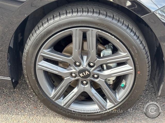 Photo of 2021 Aurora Black Kia Forte
