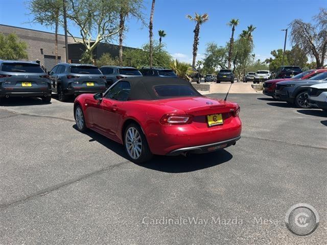 Photo of 2018 Hypnotique Red FIAT 124 Spider
