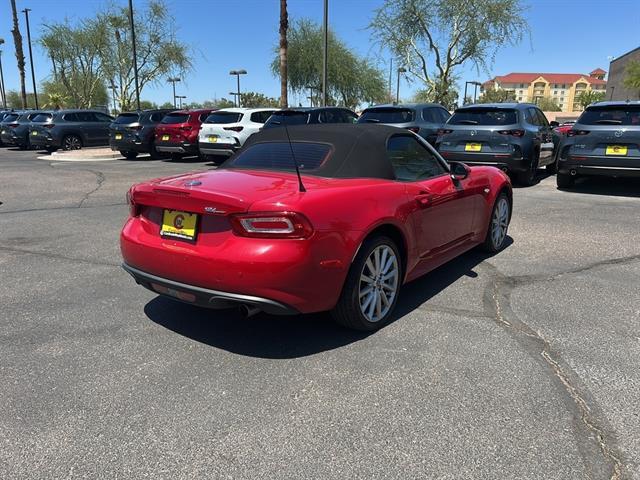 Photo of 2018 Hypnotique Red FIAT 124 Spider