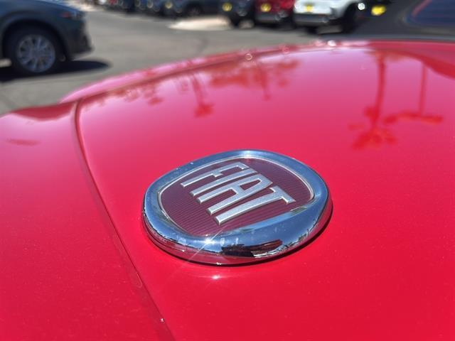 Photo of 2018 Hypnotique Red FIAT 124 Spider