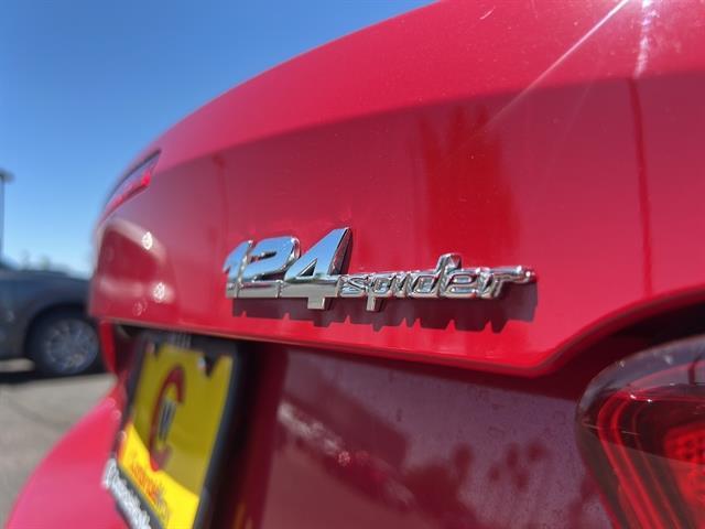 Photo of 2018 Hypnotique Red FIAT 124 Spider
