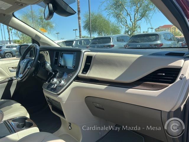 Photo of 2020 Salsa Red Pearl Toyota Sienna