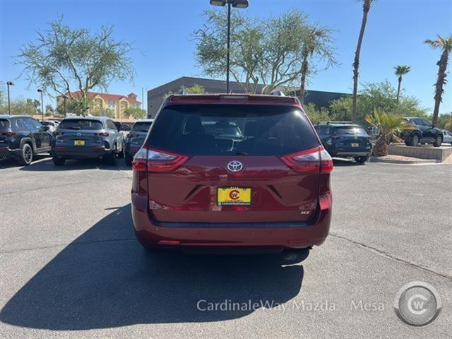 Photo of 2020 Salsa Red Pearl Toyota Sienna