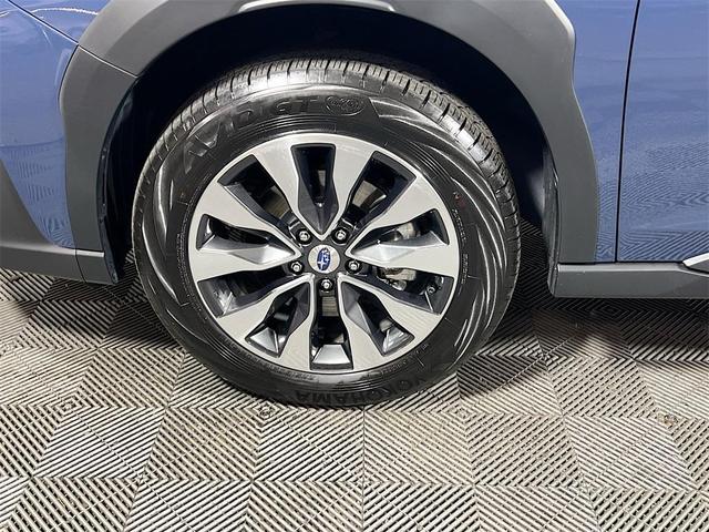 Photo of 2025 Cosmic Blue Pearl Subaru Outback