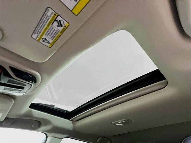 Photo of 2025 Crystal White Pearl Subaru Outback