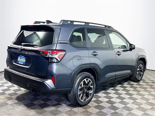 Photo of 2025 Magnetite Gray Metallic Subaru Forester