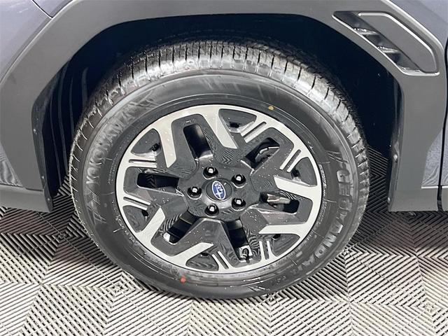 Photo of 2025 Magnetite Gray Metallic Subaru Forester