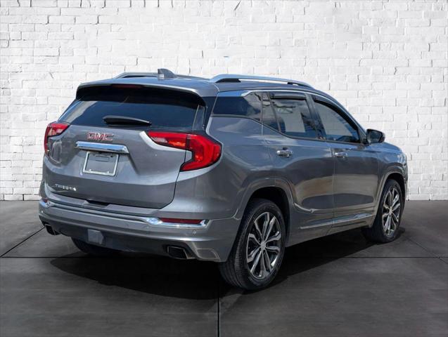 Photo of 2018 Gray GMC Terrain