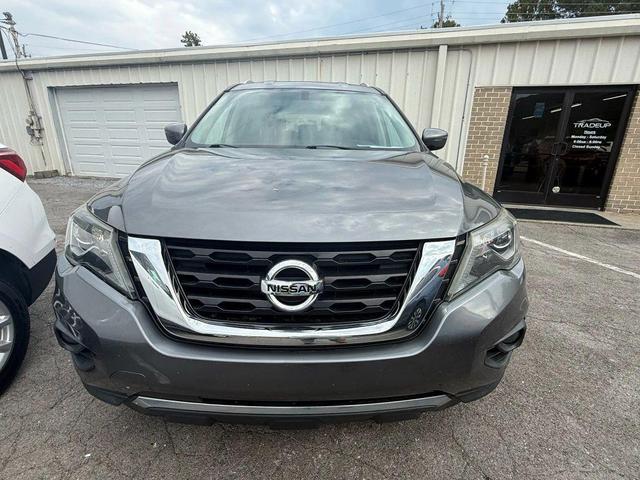 Photo of 2020 Gun Metallic Nissan Pathfinder