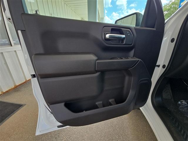 Photo of 2025 Summit White Chevrolet Silverado 1500