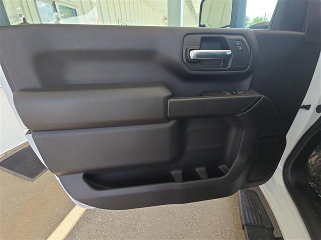 Photo of 2025 Summit White Chevrolet Silverado 2500