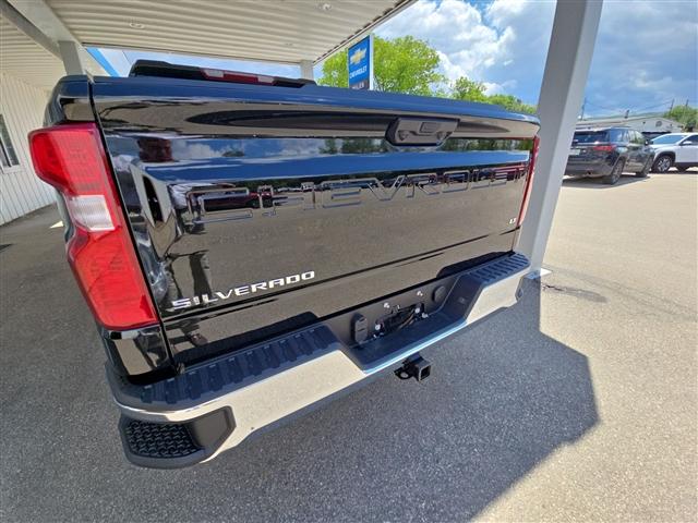 Photo of 2025 Black Chevrolet Silverado 1500