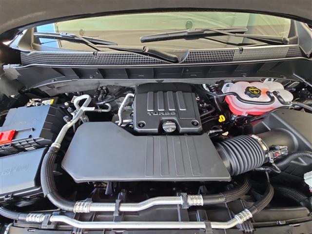 Photo of 2025 Black Chevrolet Silverado 1500