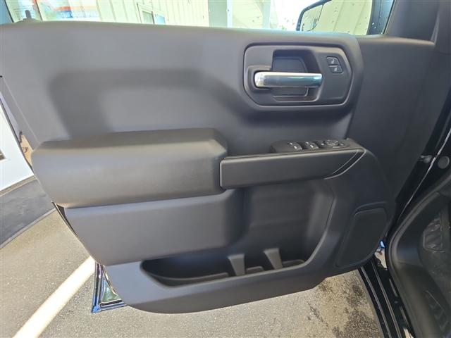 Photo of 2025 Black Chevrolet Silverado 1500