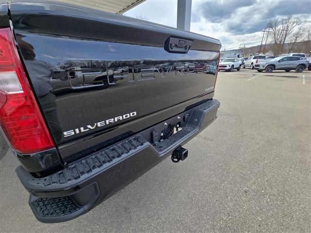 Photo of 2025 Black Chevrolet Silverado 2500