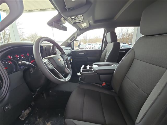 Photo of 2025 Black Chevrolet Silverado 2500