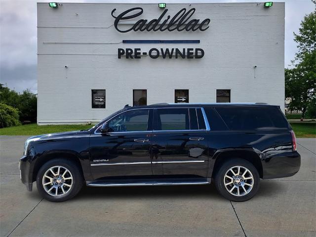 Photo of 2016 Onyx Black GMC Yukon XL