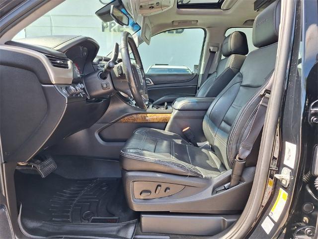 Photo of 2016 Onyx Black GMC Yukon XL