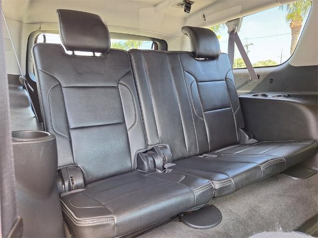 Photo of 2016 Onyx Black GMC Yukon XL