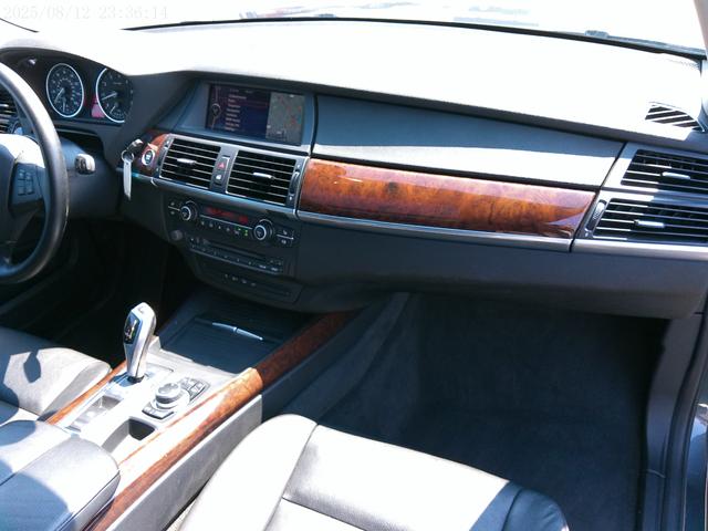 Photo of 2011 GRAY BMW X5