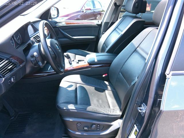 Photo of 2011 GRAY BMW X5