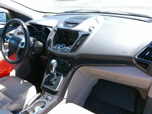 Photo of 2014 GREEN Ford Escape