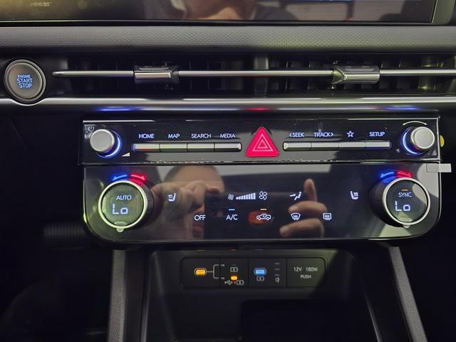 Photo of 2025 Phantom Black Hyundai SANTA CRUZ