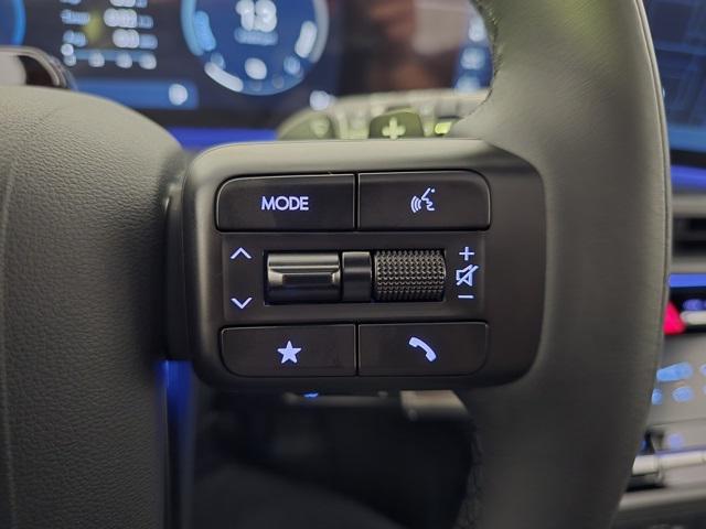 Photo of 2025 Phantom Black Hyundai SANTA FE HEV