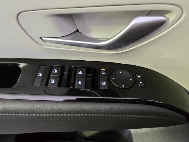 Photo of 2025 Phantom Black Hyundai TUCSON