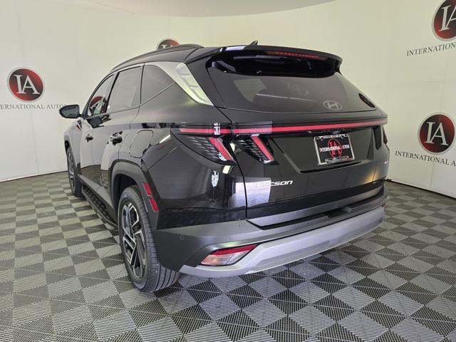 Photo of 2025 Phantom Black Hyundai TUCSON