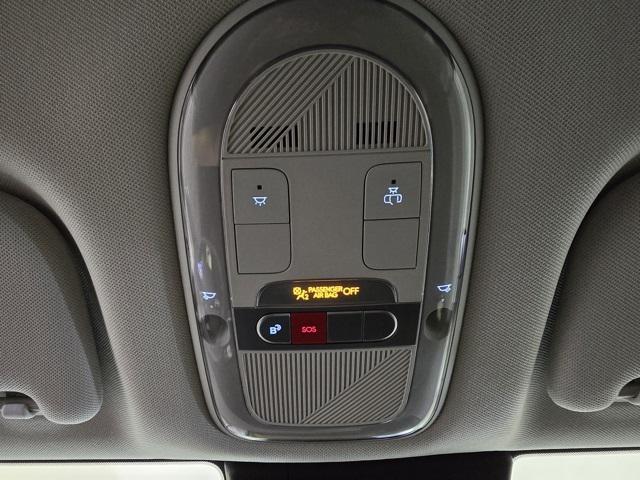 Photo of 2025 Atlas White Hyundai IONIQ 5