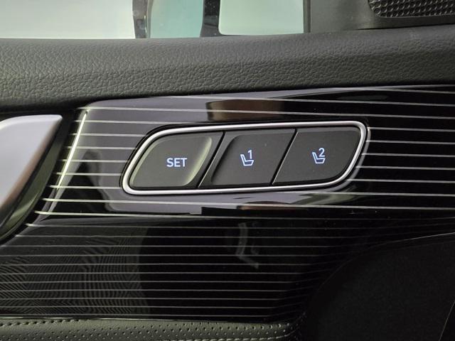 Photo of 2025 Hyper White Hyundai PALISADE