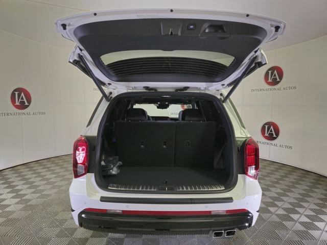 Photo of 2025 Hyper White Hyundai PALISADE