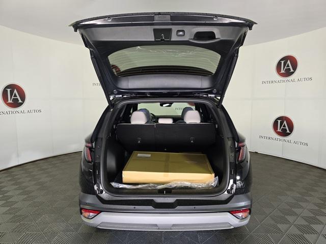 Photo of 2025 Phantom Black Hyundai TUCSON